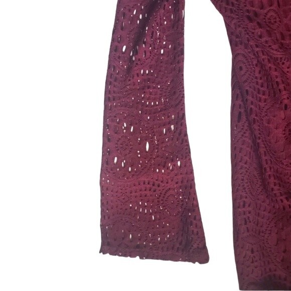 SPEECHLESS Burgundy Eyelet LS Mini Dress - XXS - Picture 3 of 9